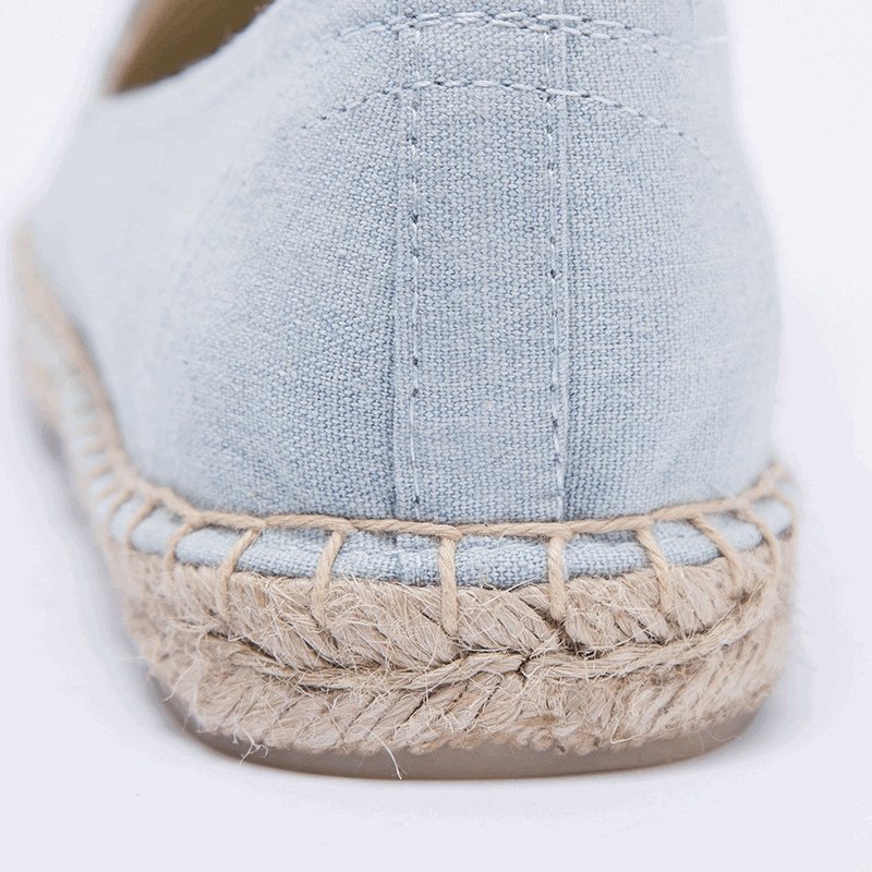 Embroidered casual canvas shoes