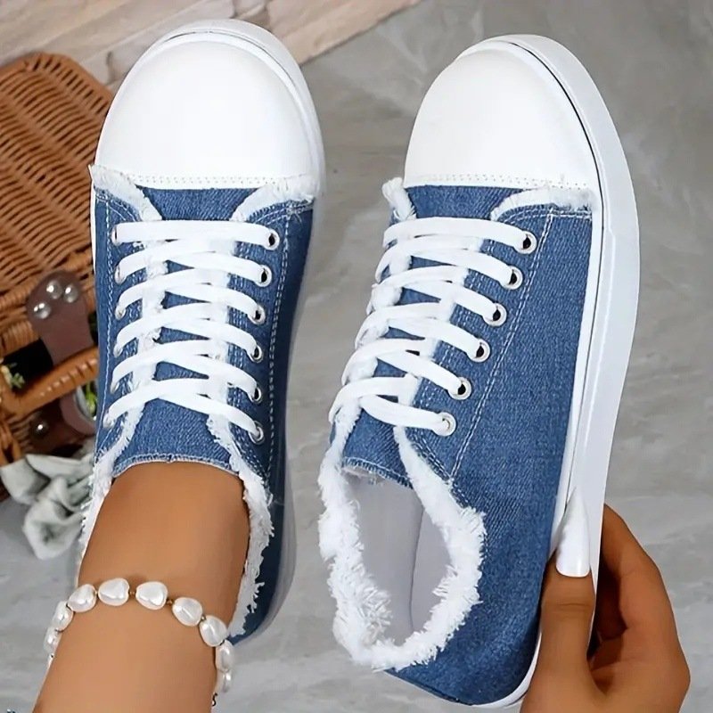 Lightweight Canvas Shoes For Women In Larger Sizes
